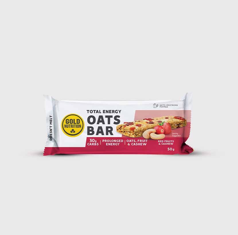 GoldNutrition Total Energy Oats Bar with banana and chocolate flavor, featuring a single-serve bar with oats and fruit ingredients.