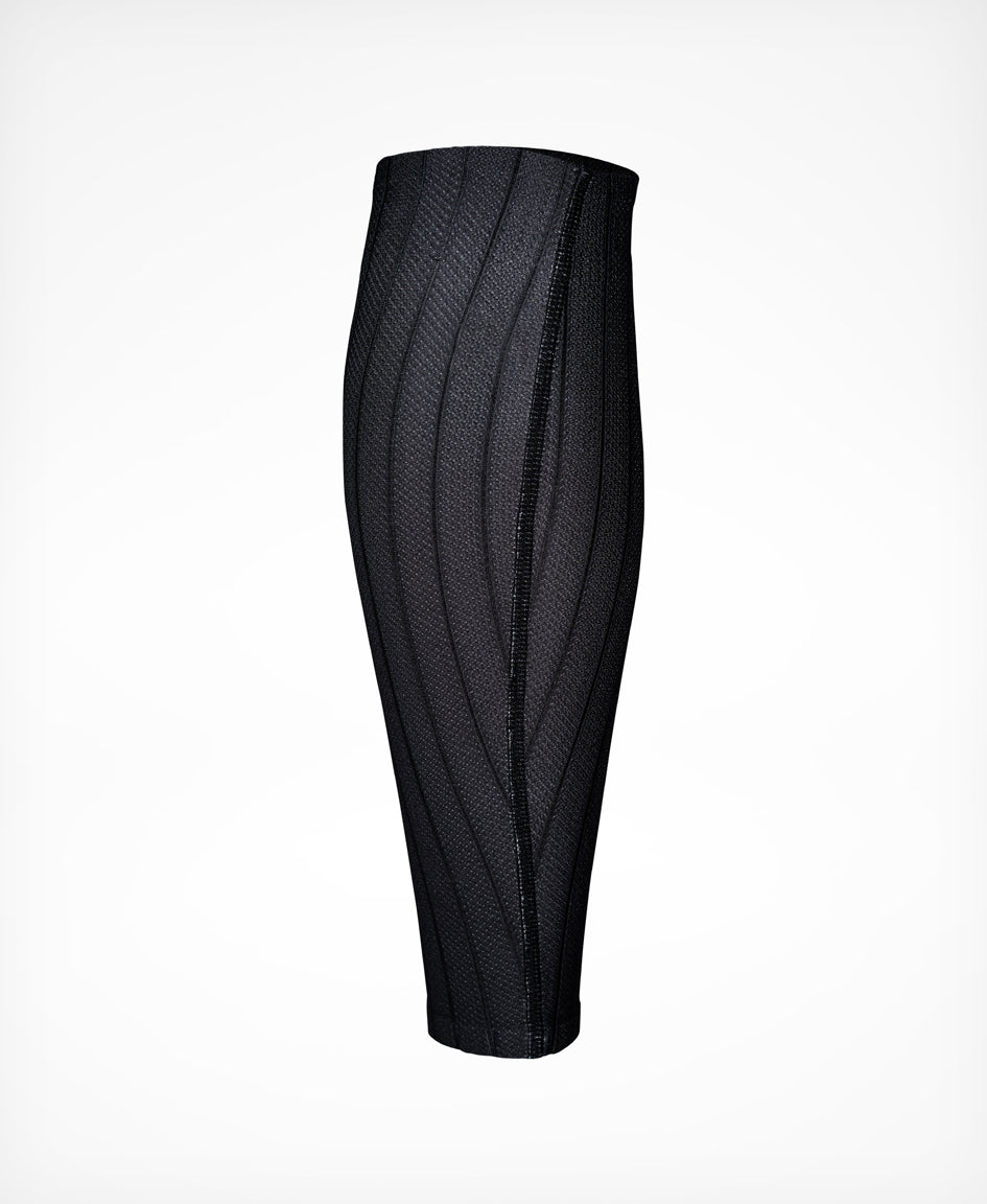 HUUB 22PLUS aero calf sleeves for time trial and triathlon race setups